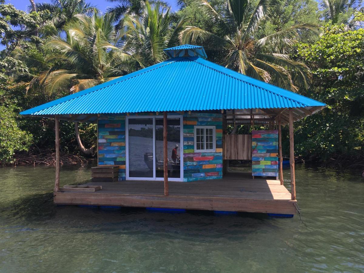 El Toucan Loco Floating Lodges Tierra Oscura Luaran gambar