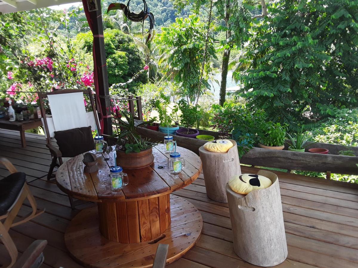 El Toucan Loco Floating Lodges Tierra Oscura Luaran gambar